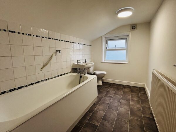 Station Road, Rainham ME8